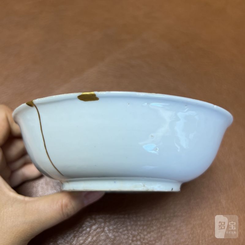 明 青花模印博古清供图浅碗 - 图3